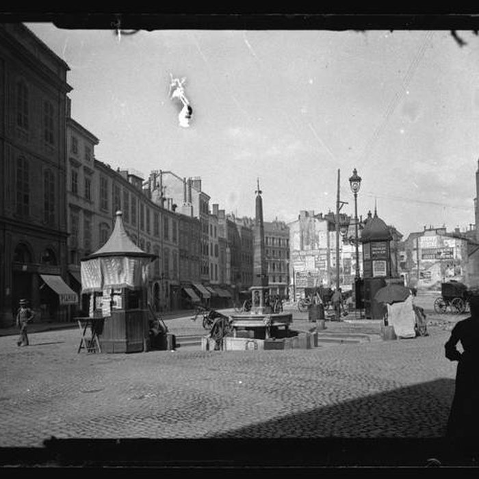 Photo de Fontaine Place Saint-Étienne à Toulouse