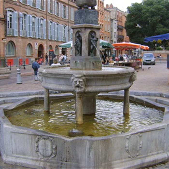 Photo de Fontaine Place Saint-Étienne à Toulouse