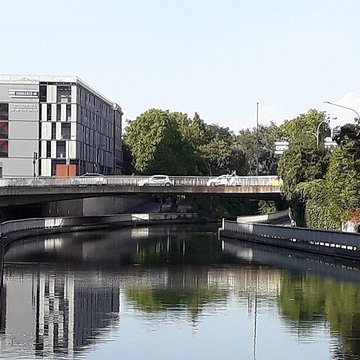 Fontaine Place Saint-Étienne à Toulouse 