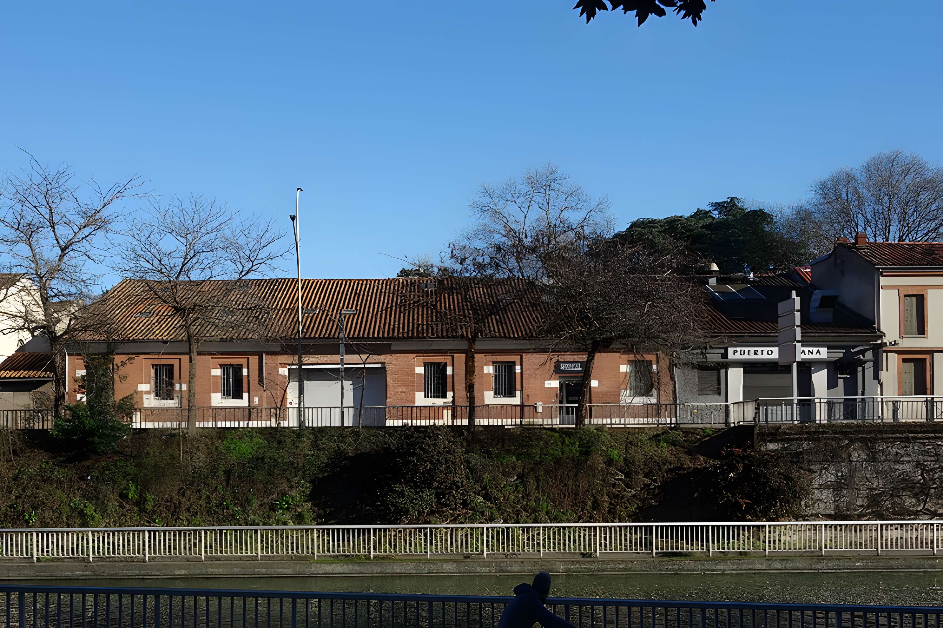 Fontaine Place Saint-Étienne à Toulouse 