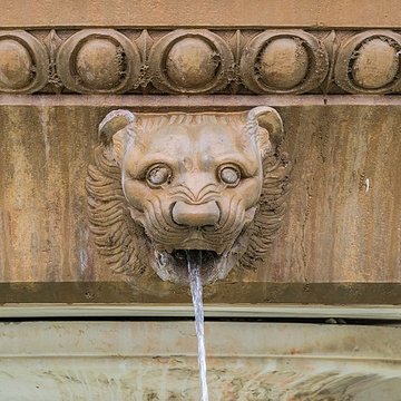 Fontaine Pradier de Nîmes