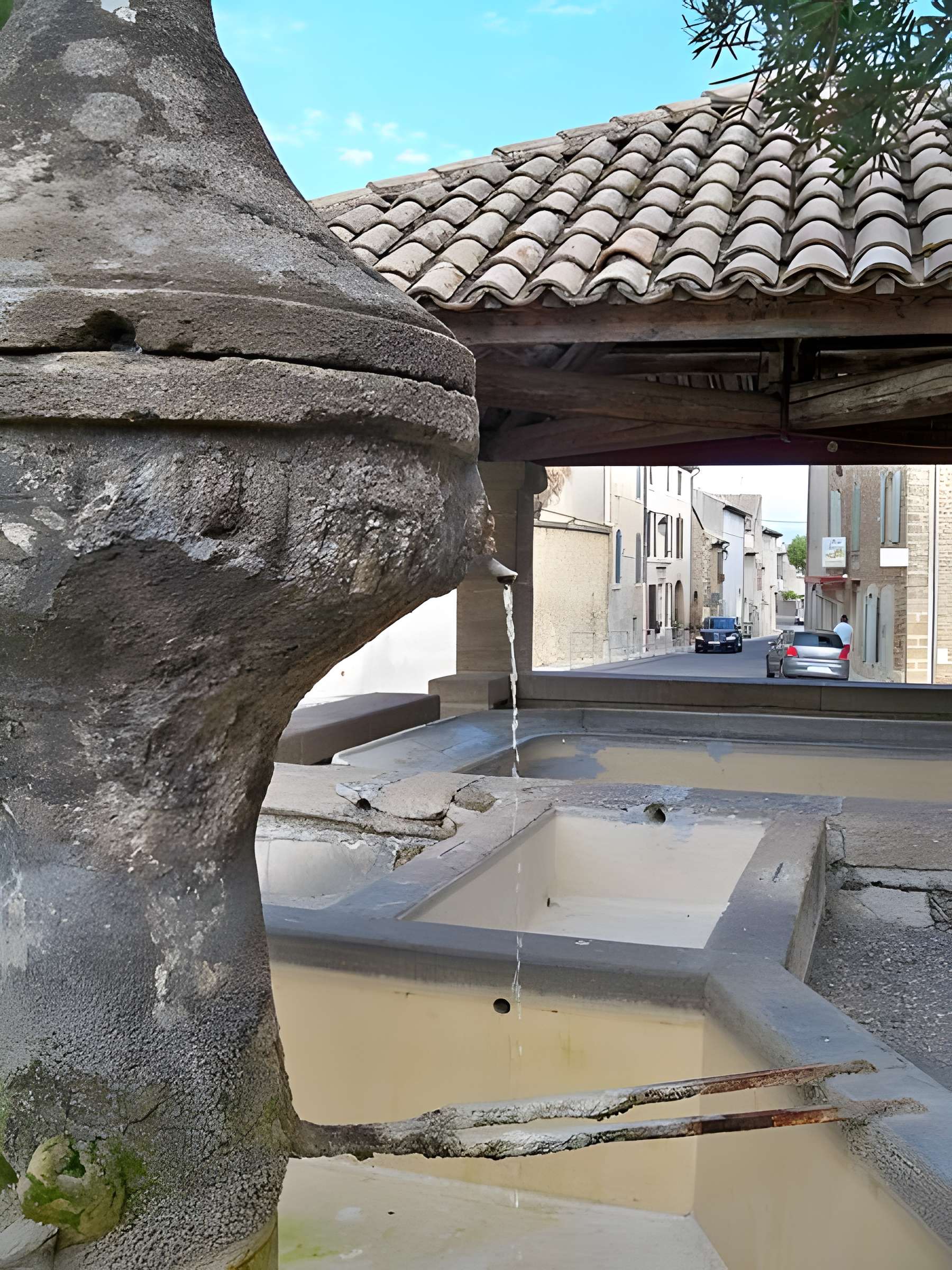 Fontaine publique de Rochegude