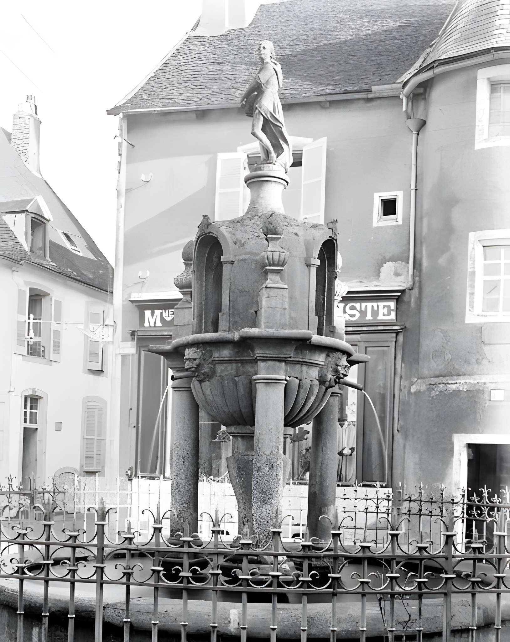 Fontaine Saint-Andoche de Saulieu