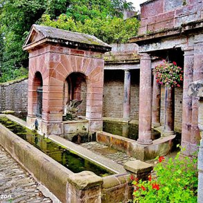 Photo de Fontaine du Cygne de Montbozon