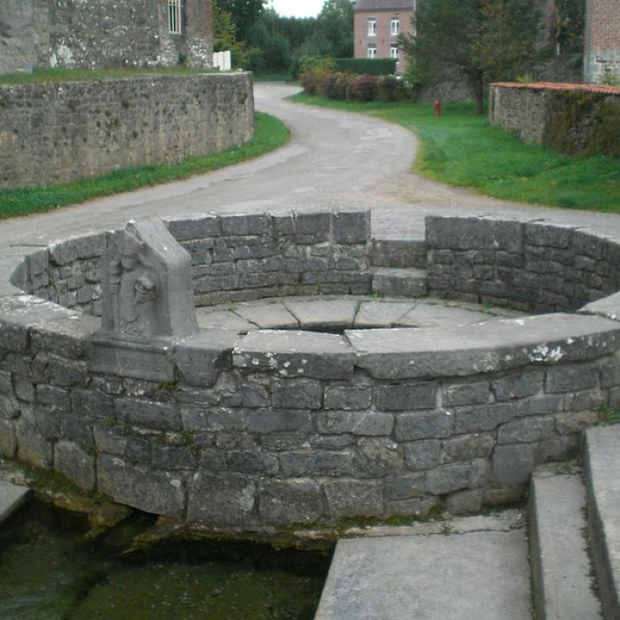 Photo de Fontaine Saint-Éloi de Floursies