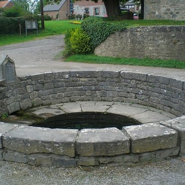 Fontaine Saint-Éloi de Floursies