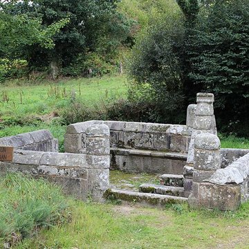 Fontaine Saint-Jean de Plouaret