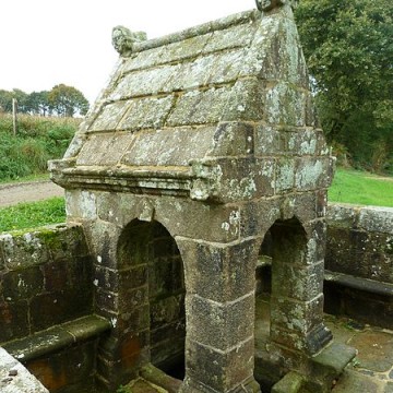 fontaine saint maur de calanhel