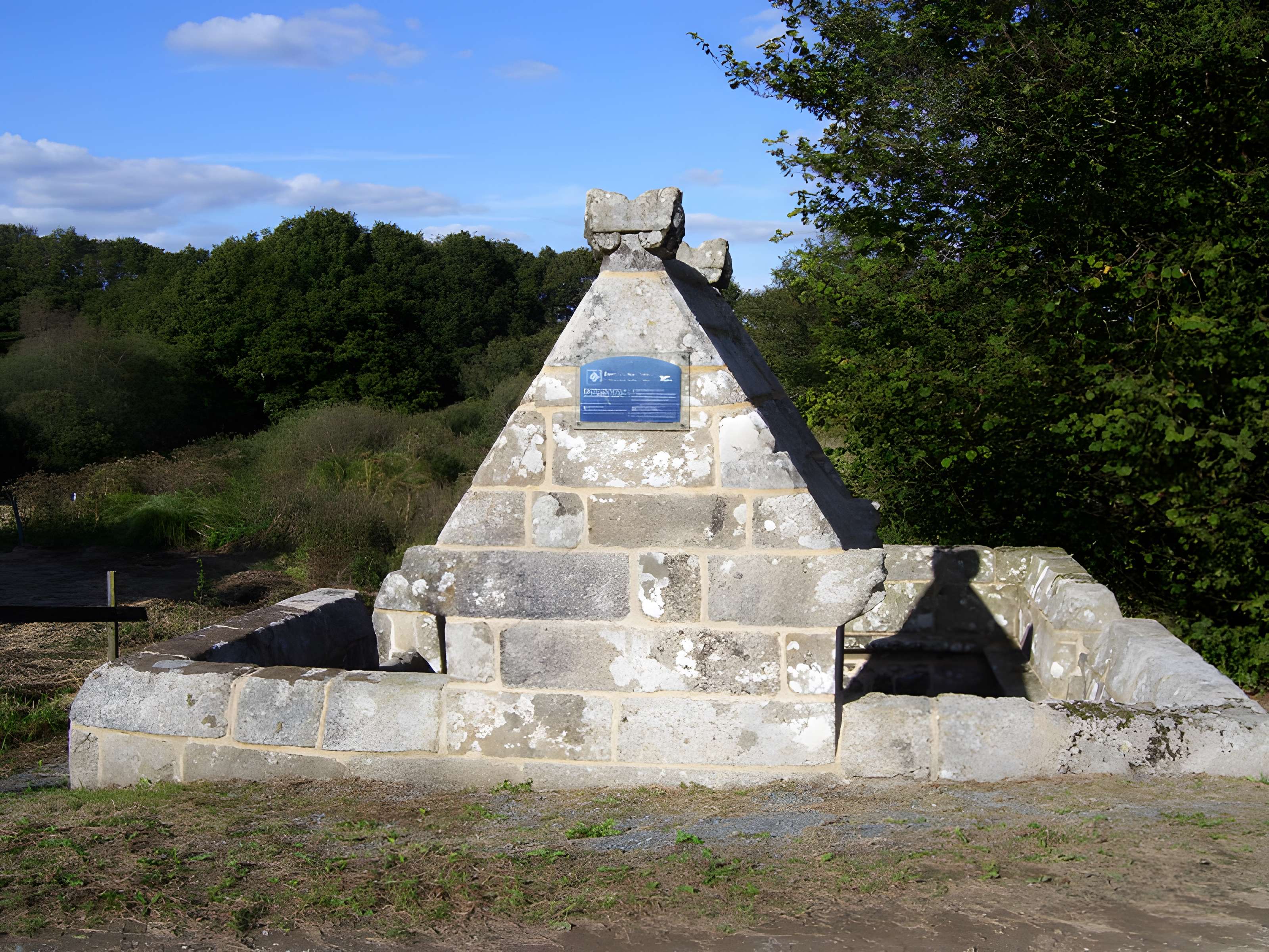 Fontaine Saint-Maur de Calanhel