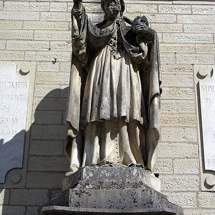 Photo de Fontaine Saint-Pierre-Fourier de Gray