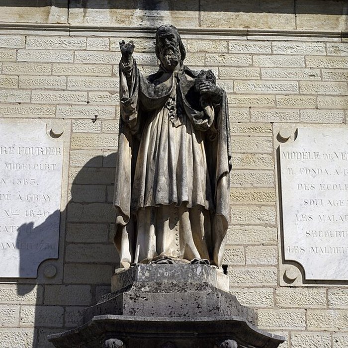 Photo de Fontaine Saint-Pierre-Fourier de Gray