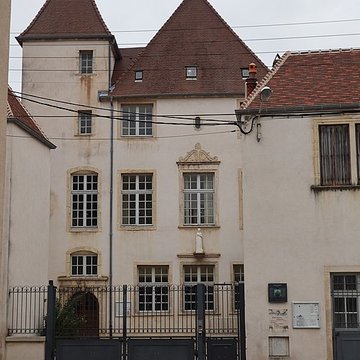 Fontaine Saint-Pierre-Fourier de Gray
