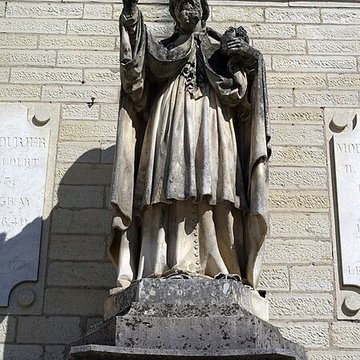 Fontaine Saint-Pierre-Fourier de Gray
