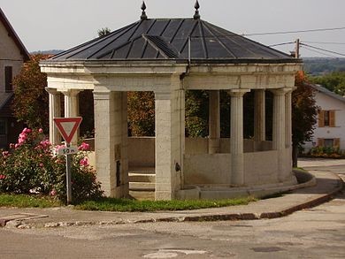 Photo de Fontaine-lavoir de Loray