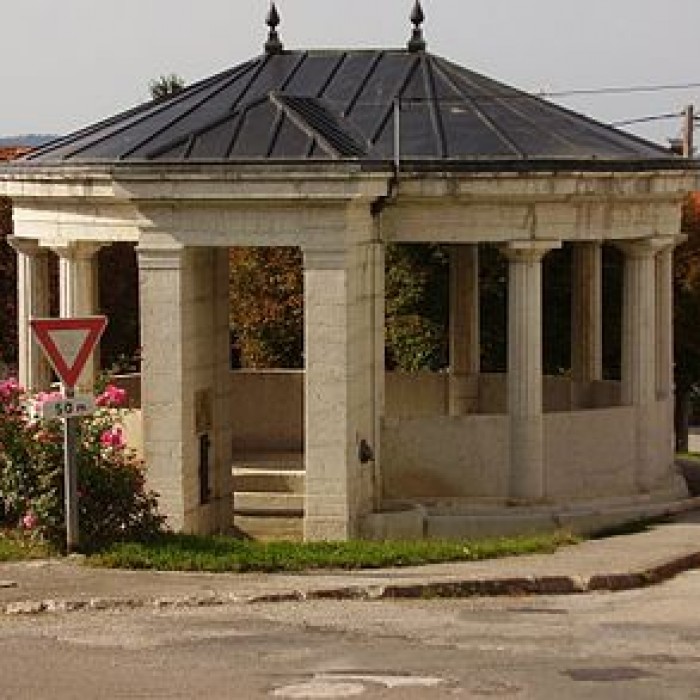 Photo de Fontaine-lavoir de Loray