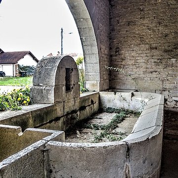 Fontaine-lavoir de Loray