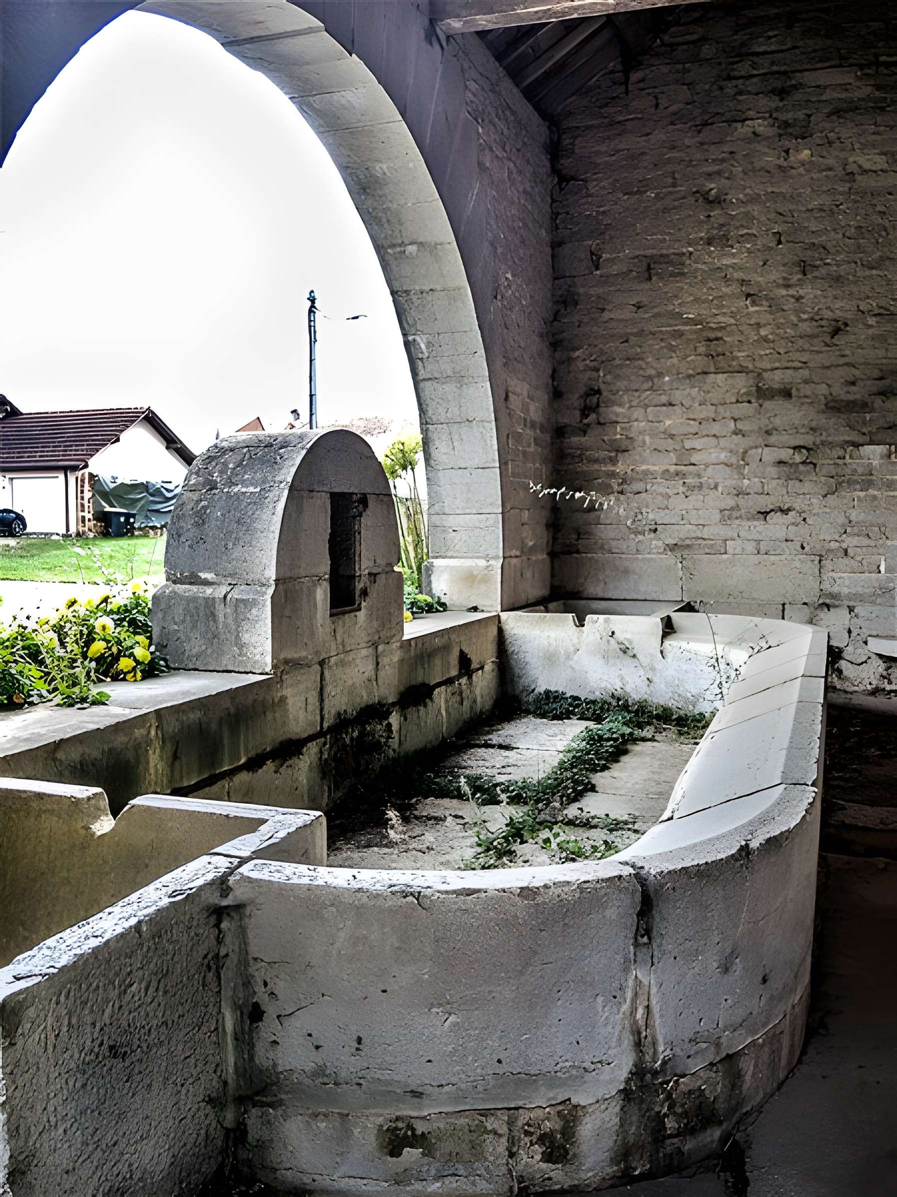 Fontaine-lavoir de Loray