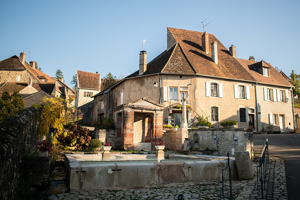 Photo de Fontaine-lavoir de Menotey