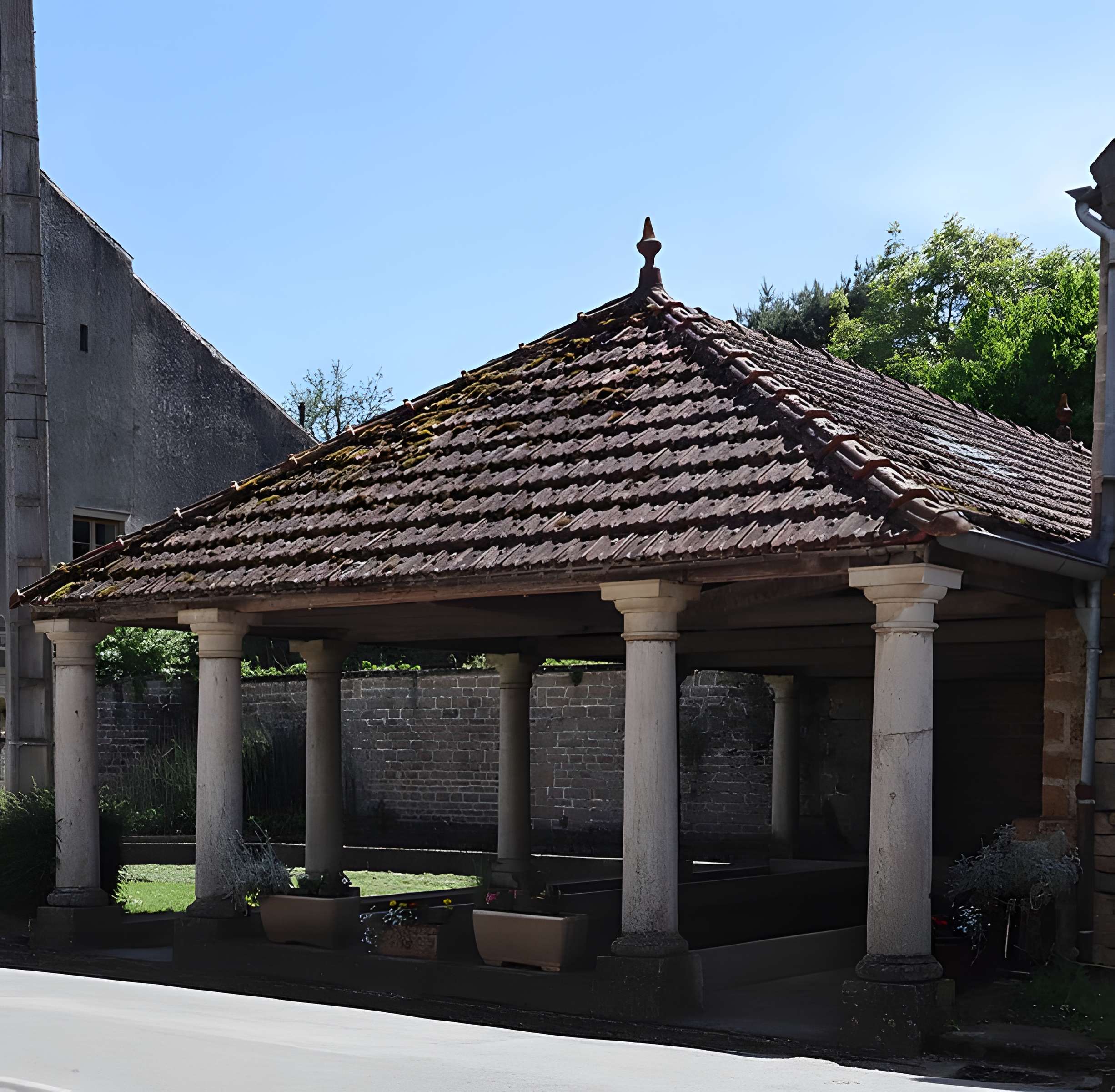 Fontaine-lavoir de Peintre