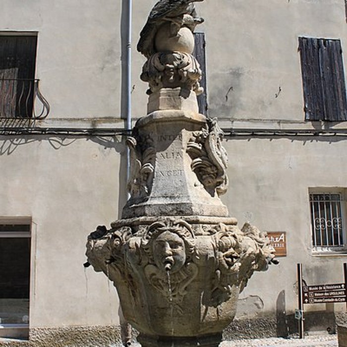 Photo de Fontaine du Pélican de Pernes-les-Fontaines