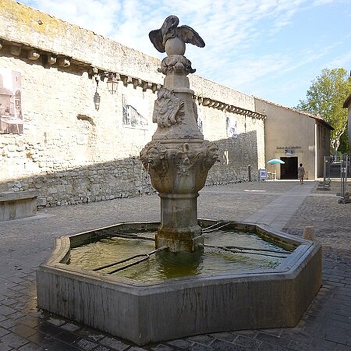 Photo de Fontaine du Pélican de Pernes-les-Fontaines