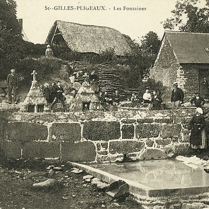 Photo de Fontaines de Saint-Gilles-Pligeaux