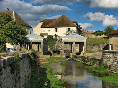 Photo de Fontaine et Lavoirs d'Étuz