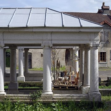 Fontaine et Lavoirs dÉtuz
