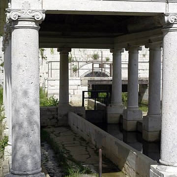 Fontaine et Lavoirs dÉtuz