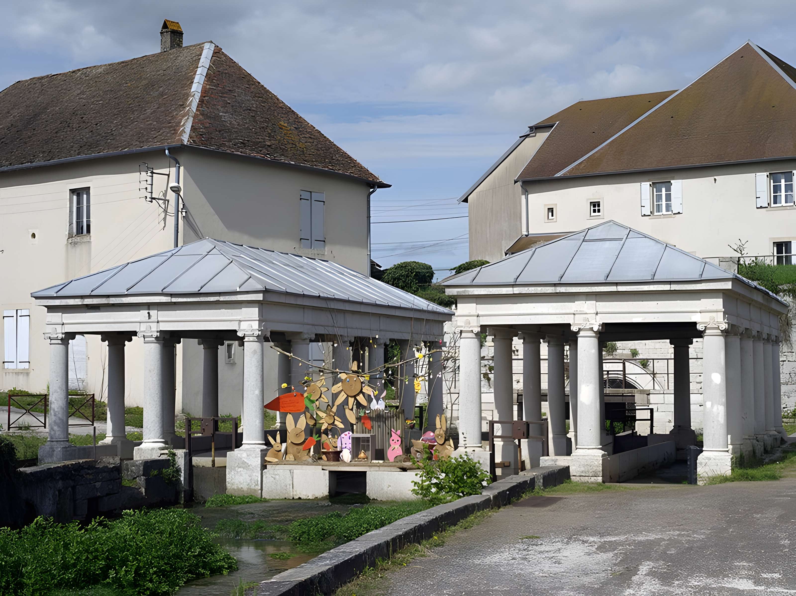 Fontaine et Lavoirs d'Étuz