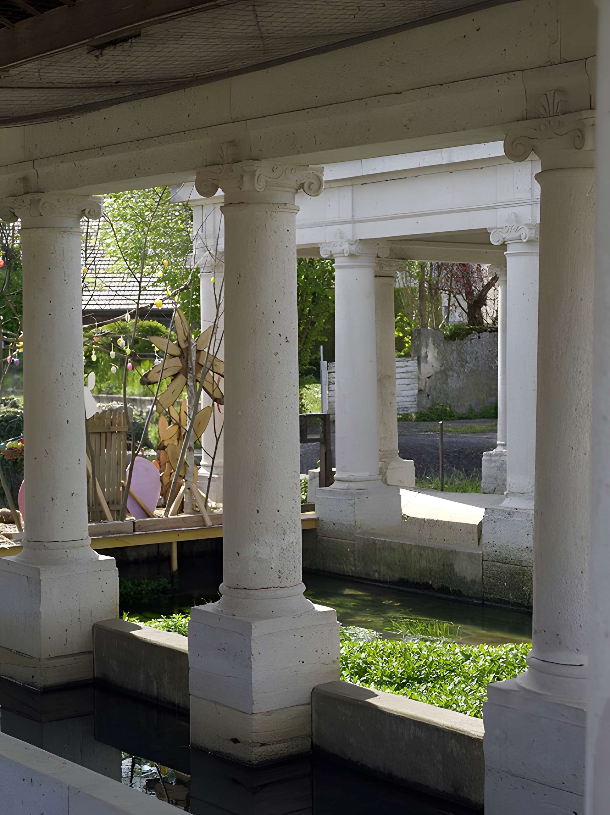 Fontaine et Lavoirs d'Étuz
