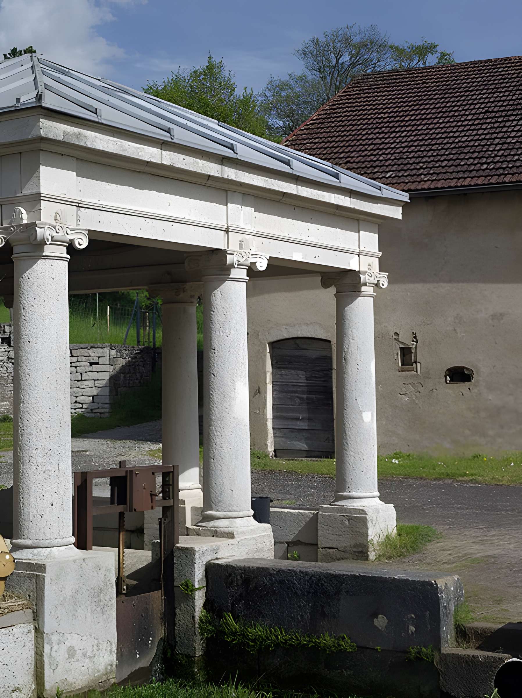 Fontaine et Lavoirs d'Étuz