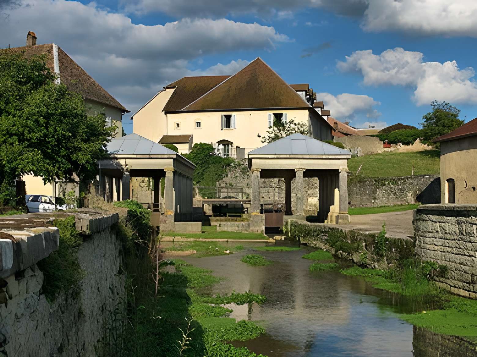 Fontaine et Lavoirs d'Étuz 