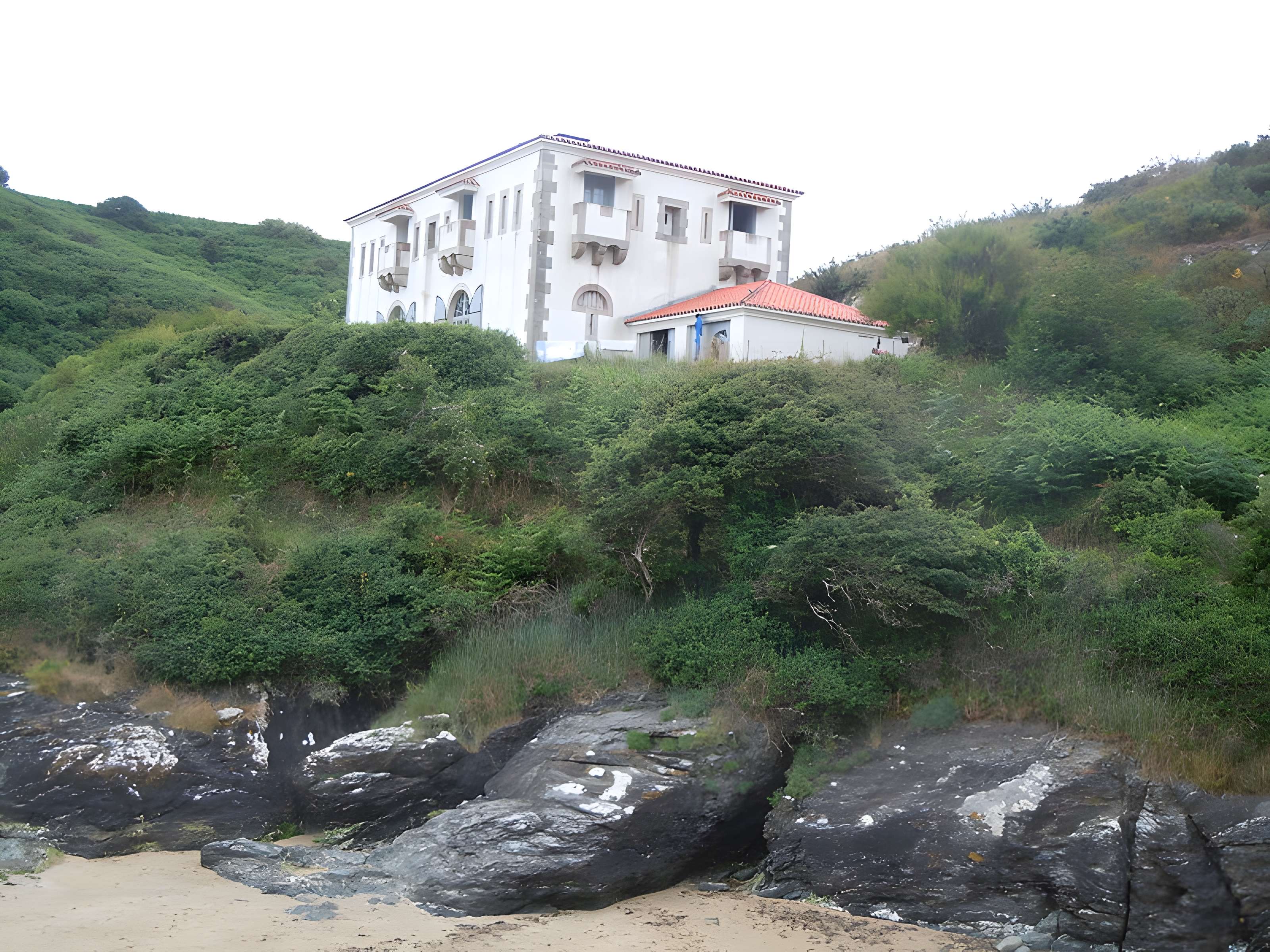 Forts et Défenses de Locmaria