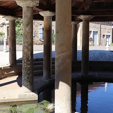 Fontaine-lavoir de Fontenois-lès-Montbozon