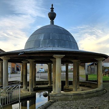 Fontaine-lavoir de Fontenois-lès-Montbozon
