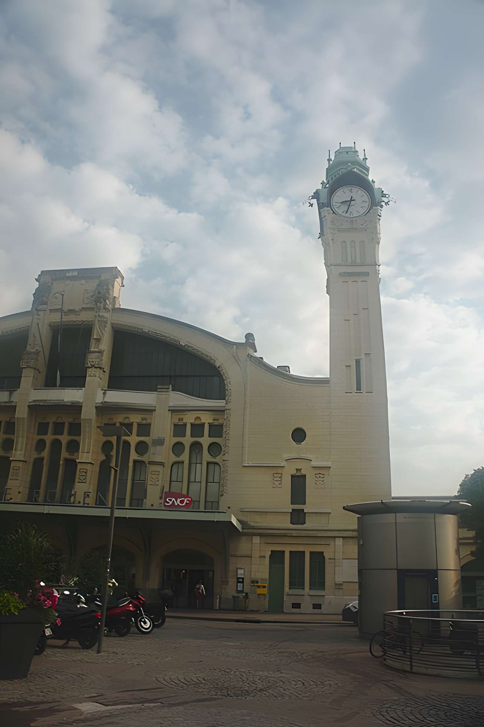 Gare de Rouen-Rive-Droite