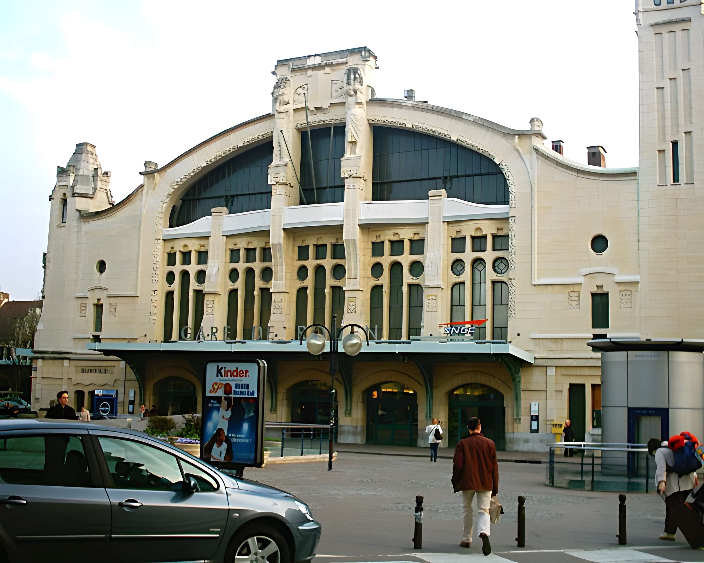 Gare de Rouen-Rive-Droite
