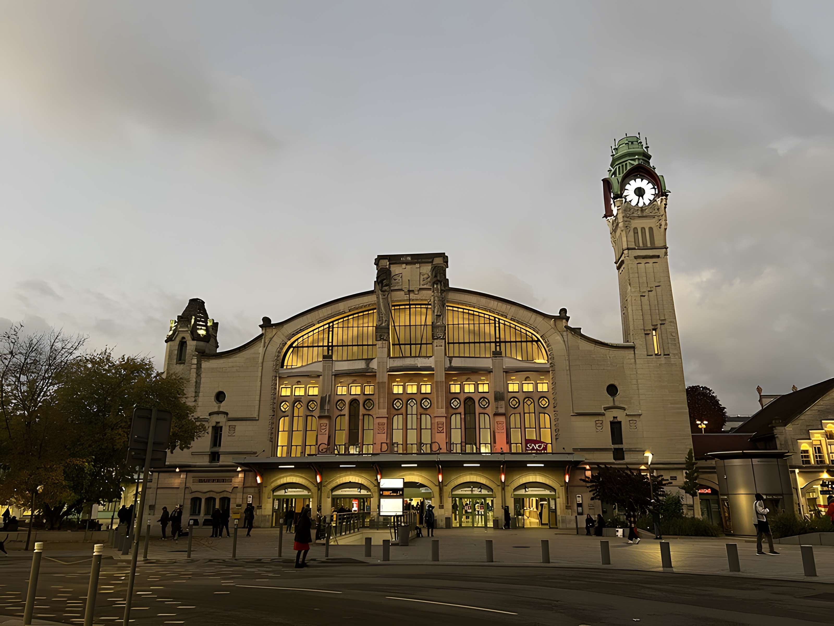 Gare de Rouen-Rive-Droite