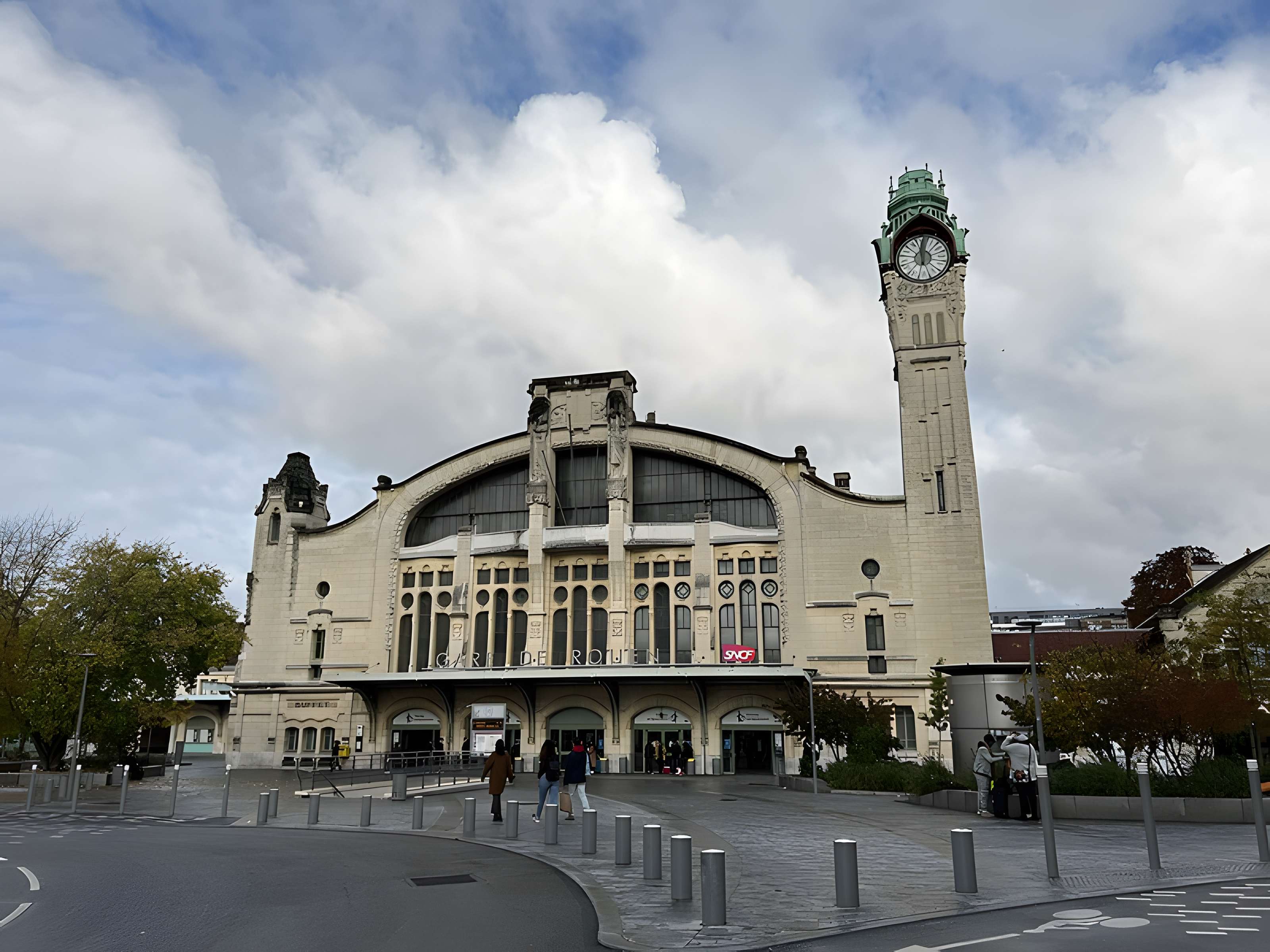 Gare de Rouen-Rive-Droite