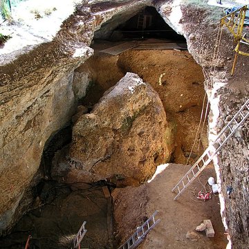 Gisement préhistorique des Fieux à Miers