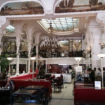 Grand Café de Moulins