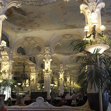 Grand Café de Moulins