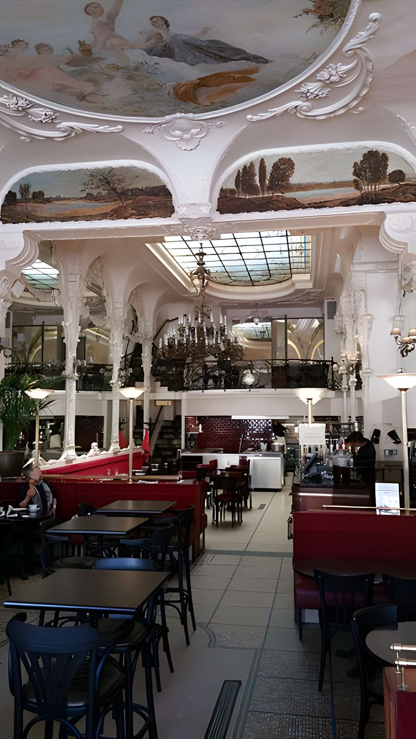 Grand Café de Moulins
