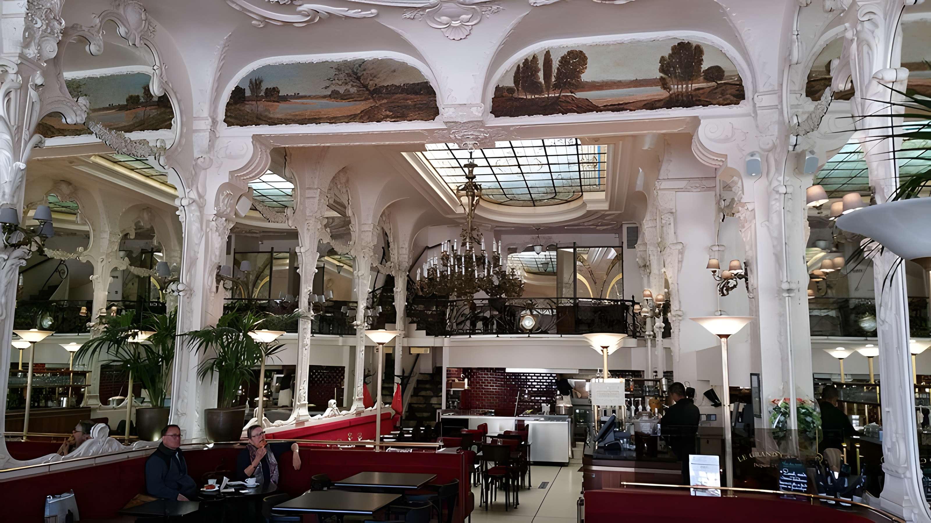 Grand Café de Moulins