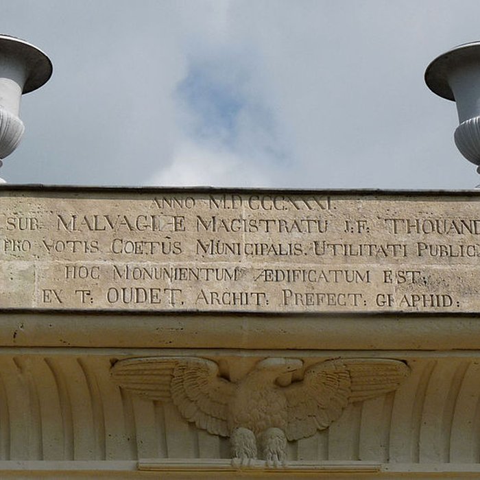 Photo de Fontaine-lavoir de Mauvages