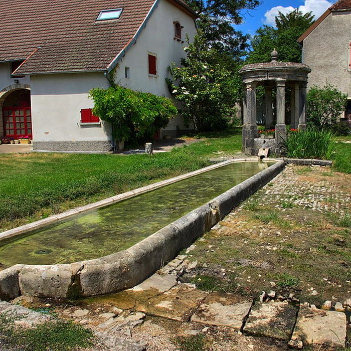 Photo de Fontaine-lavoir de Montagney