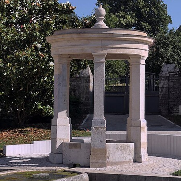 Photo de Fontaine-lavoir de Montagney