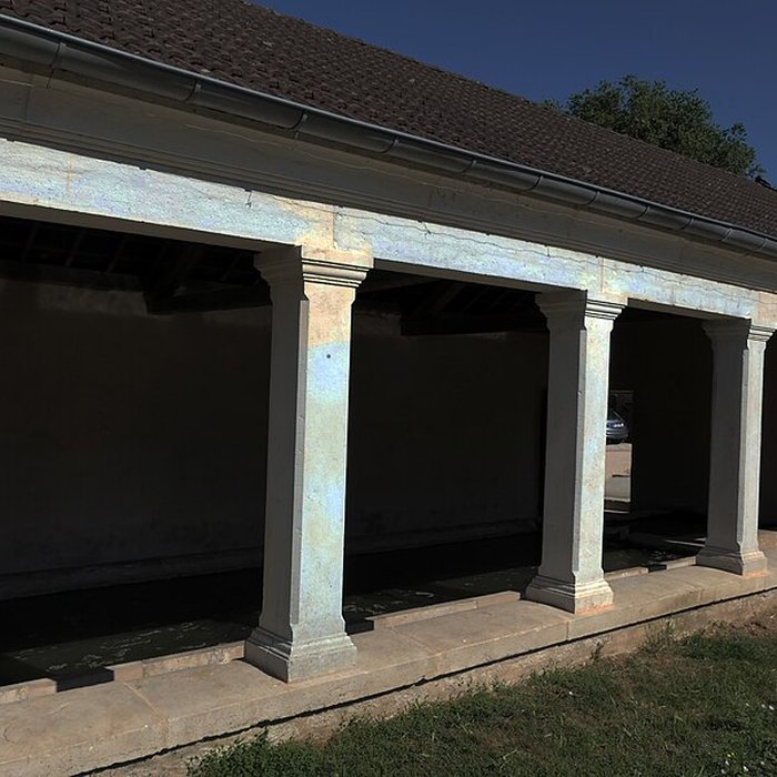Photo de Fontaine-lavoir de Montagney