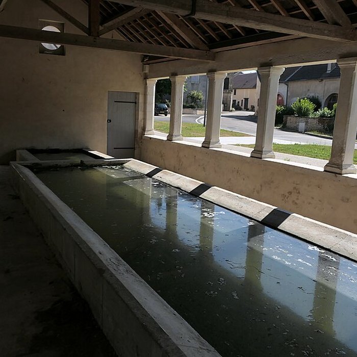 Photo de Fontaine-lavoir de Montagney
